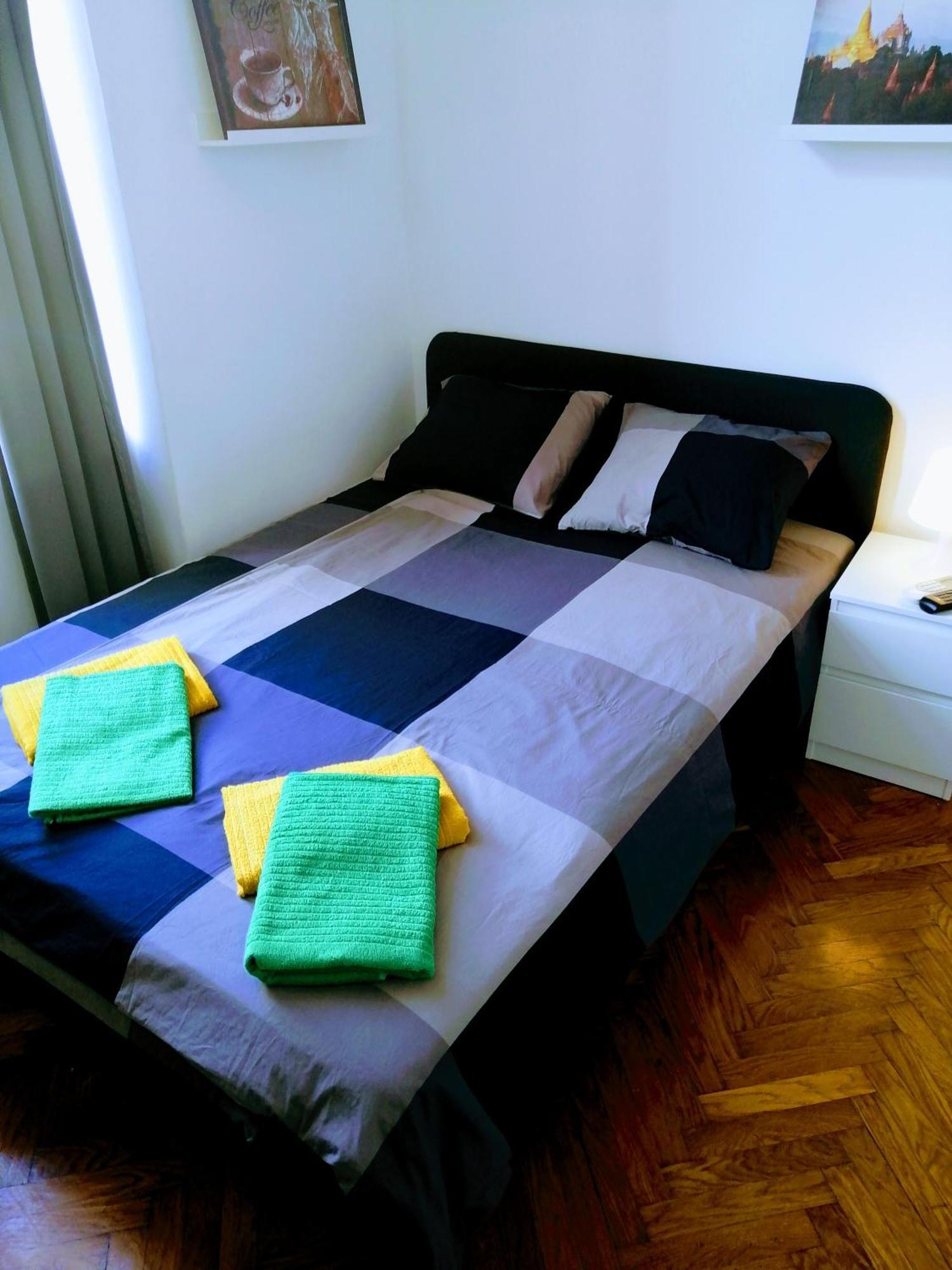 Pula Center Green Park Apartments And Rooms Exteriör bild